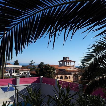 Helles Doppelzimmer Mit Bad, Terrasse Und Pool, Seperater Eingang, Liznjan, Istrien Ližnjan Exterior foto