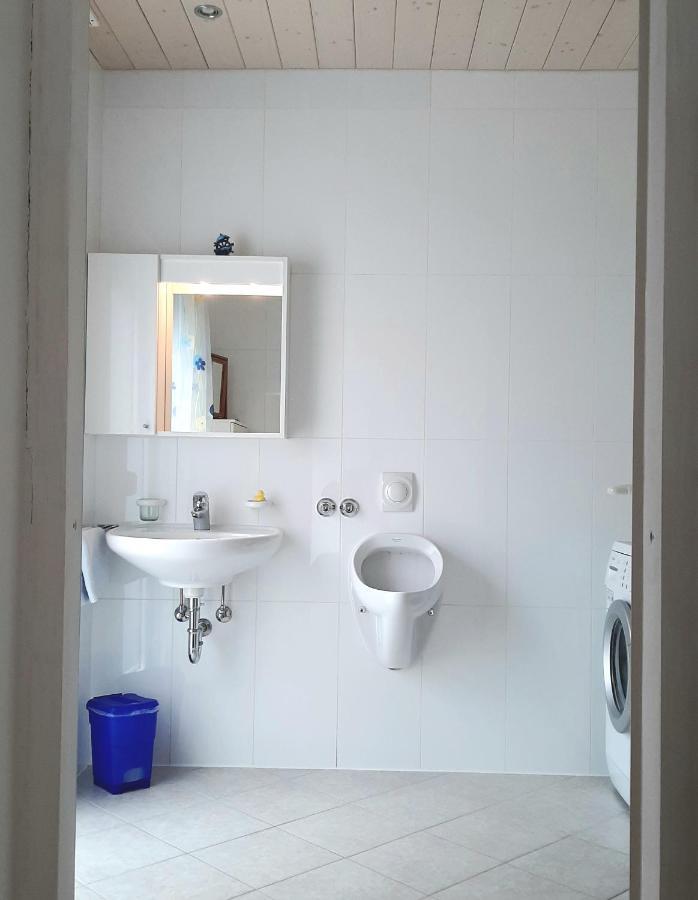 Helles Doppelzimmer Mit Bad, Terrasse Und Pool, Seperater Eingang, Liznjan, Istrien Ližnjan Exterior foto